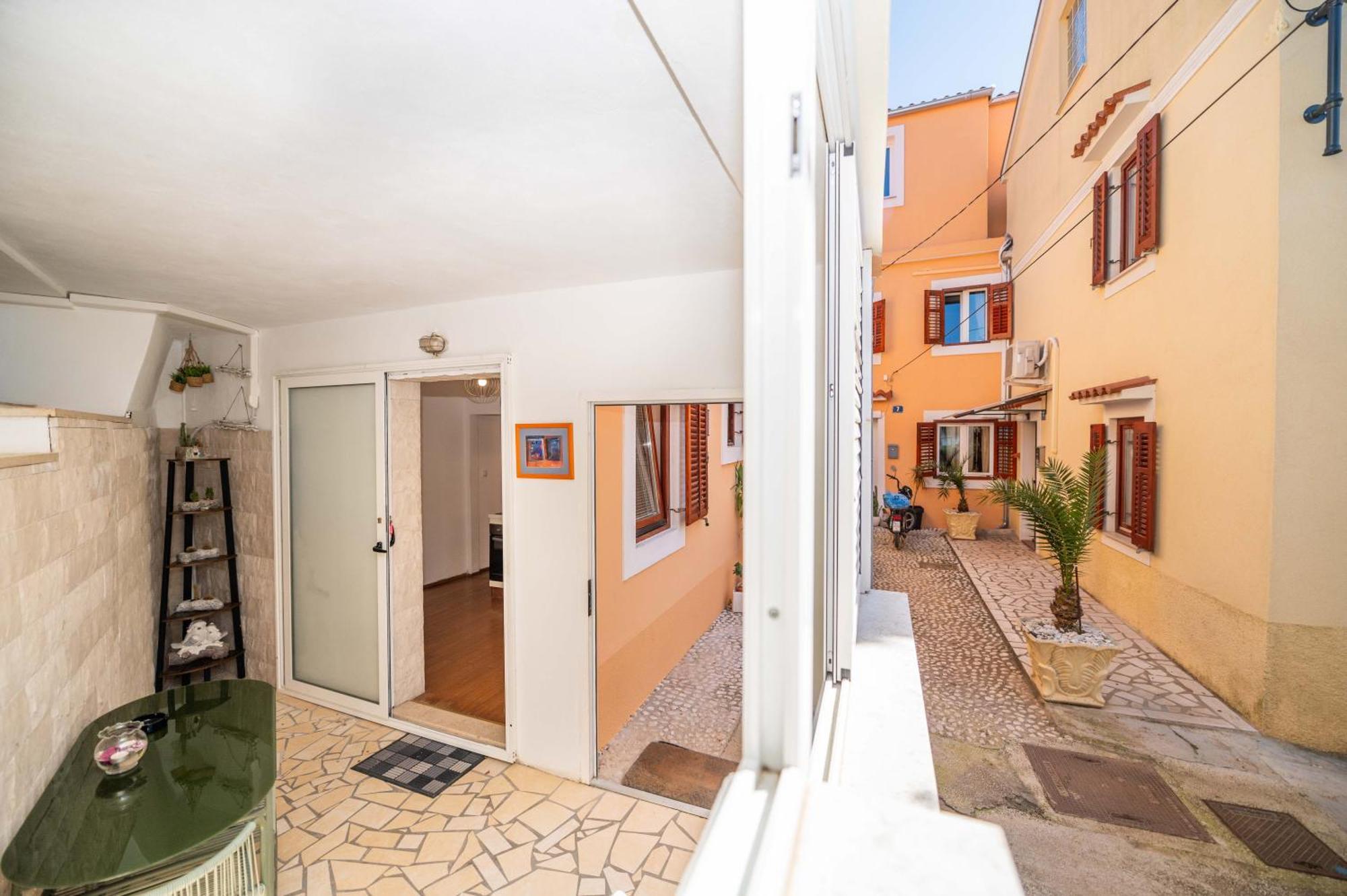 Apartments Vitoria Mali Lošinj Exteriör bild